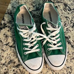 Men’s low converse worn one time on St Patrick’s day!